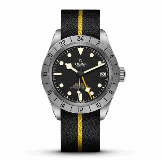 Damen- und Herrenuhr, TUDOR Black Bay Pro, Ref: M79470-0002