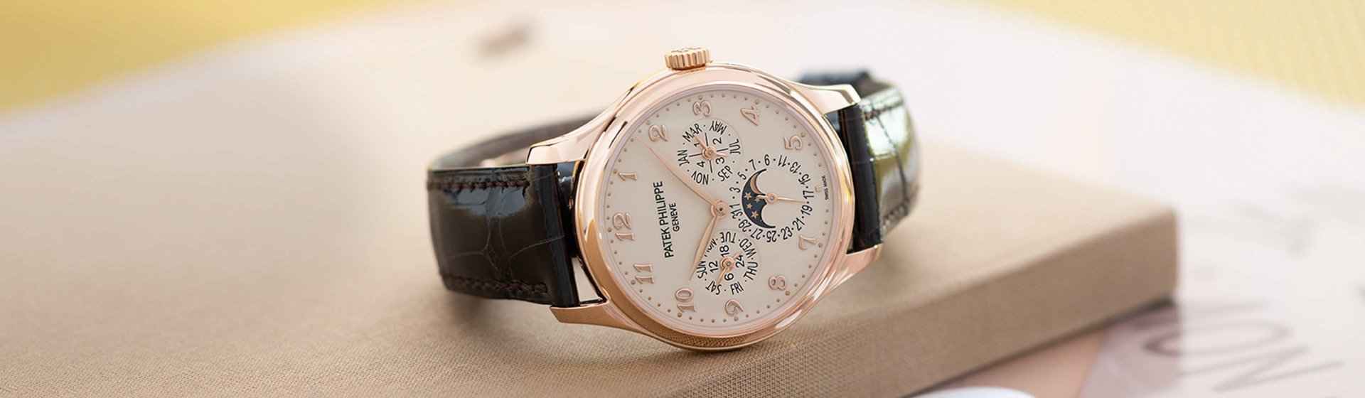 Patek Slider 3840x1120px